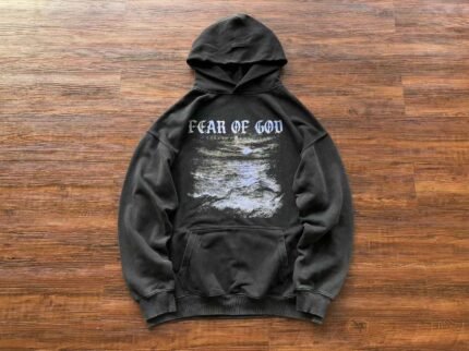 Essential Black Cloudy Hoodie