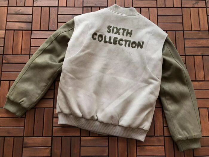 Essential Six Collection Offwhite Sweatshirt